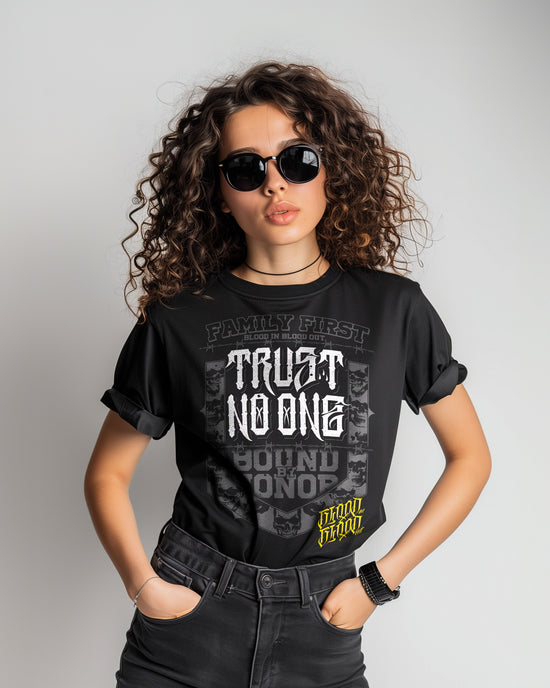 No Trust T-Shirt Women black